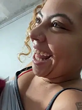Snapshot of Chloe_Leaozinho chatting on 28, 6, 2026 Chloe Leaozinho online show from 28, 6, 2026