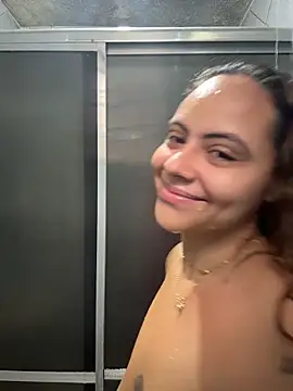 Snapshot of Chloe_Leaozinho chatting on 25, 4, 2026 Chloe Leaozinho online show from 25, 4, 2026