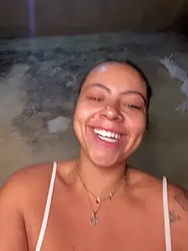 Chloe Leaozinho online show from 20, 4, 2026