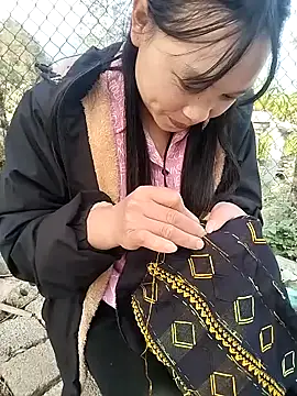 Tiyir597 online show from 3, 3, 2026