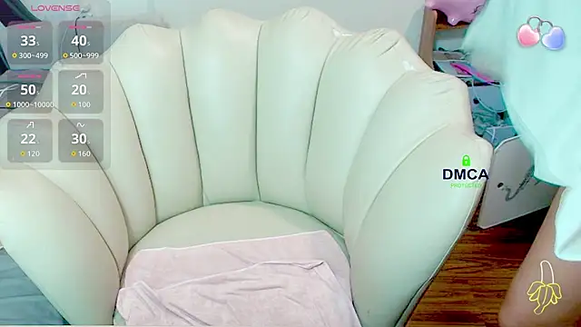 Snapshot of Rose_Rosemary chatting on 9, 7, 2026 Rose Rosemary online show from 9, 7, 2026