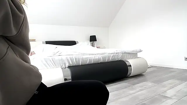 ArabianMalikah online show from 13, 10, 2025