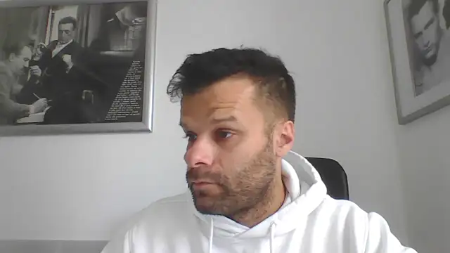 Snapshot of FROCETTO93 chatting on 6, 5, 2026 FROCETTO93 online show from 6, 5, 2026