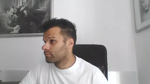 Snapshot of FROCETTO93 chatting on 15, 5, 2026 FROCETTO93 online show from 15, 5, 2026