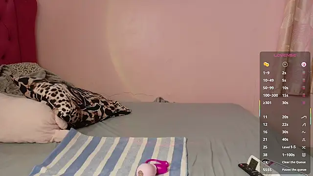 Snapshot of Serenaa_rabbit chatting on 2, 10, 2025 Serenaa rabbit online show from 2, 10, 2025