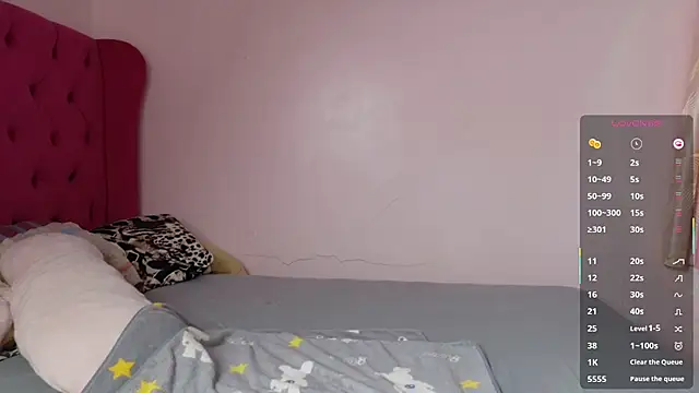 Snapshot of Serenaa_rabbit chatting on 1, 10, 2025 Serenaa rabbit online show from 1, 10, 2025