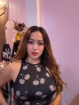 Serenaa rabbit online show from 7, 11, 2025