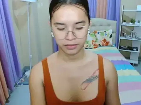 SeductiveAppleTS online show from 6, 7, 2026