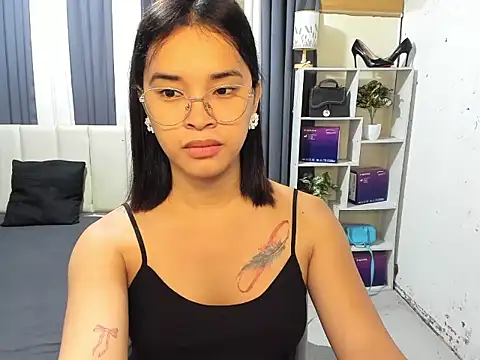 SeductiveAppleTS online show from 5, 6, 2026