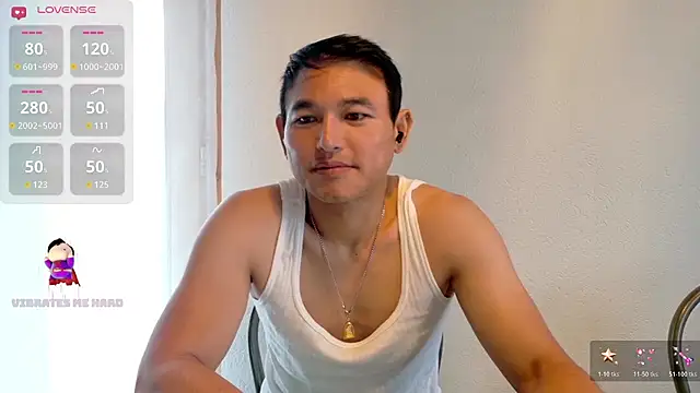 Snapshot of AsianBoy_WhiteDaddy chatting on 5, 6, 2026 AsianBoy WhiteDaddy online show from 5, 6, 2026