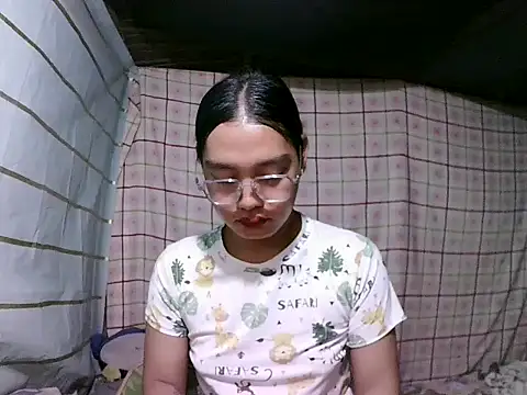 Snapshot of asian_janella chatting on 25, 4, 2026 asian janella online show from 25, 4, 2026
