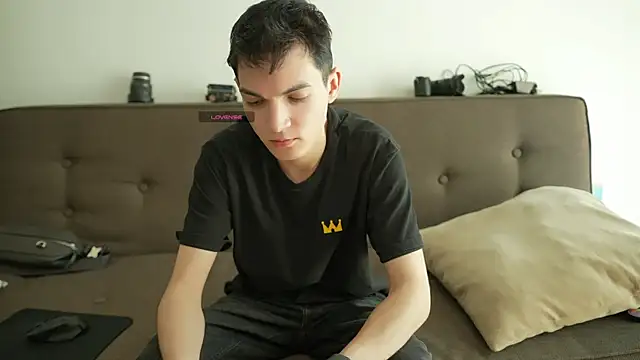 MattyandAiden online show from 8, 4, 2026