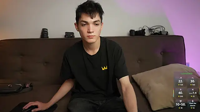 MattyandAiden online show from 7, 4, 2026