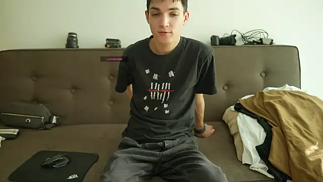 MattyandAiden online show from 10, 4, 2026