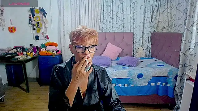 isabella-lips007 online show from 20, 5, 2026