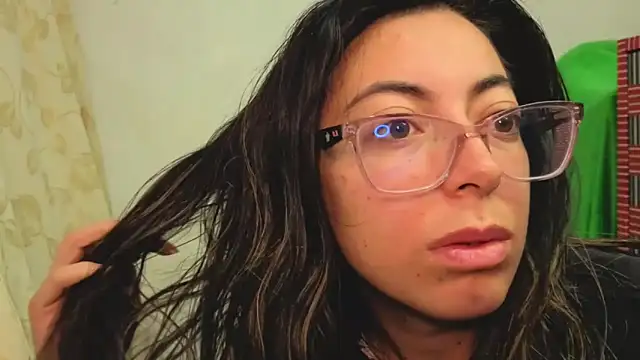 Miranda sexlove  online show from 2, 2, 2026