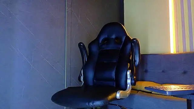 Snapshot of ALANNFERRER chatting on 9, 5, 2026 ALANNFERRER online show from 9, 5, 2026