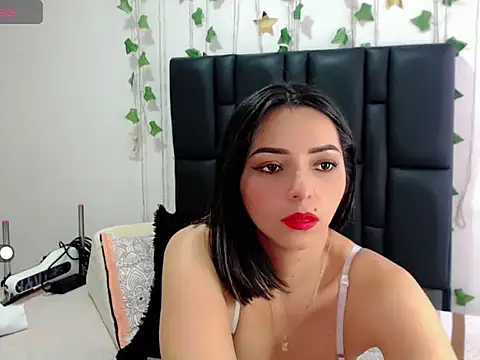 sara arias00 online show from 6, 10, 2025