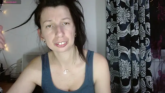 RosieHayes online show from 13, 12, 2025