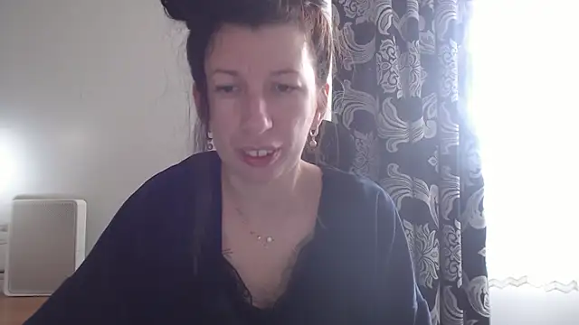 RosieHayes online show from 26, 11, 2025