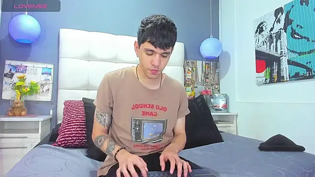 Matteo12  online show from 27, 10, 2025