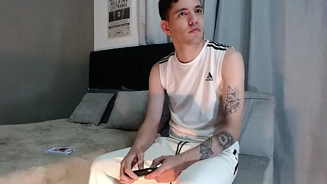 Matteo12  online show from 15, 11, 2025