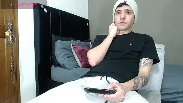 Matteo12  online show from 8, 2, 2026