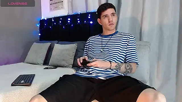 Matteo12  online show from 26, 11, 2025