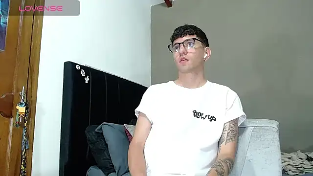 Matteo12  online show from 27, 2, 2026