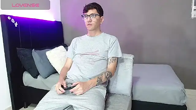 Matteo12  online show from 13, 3, 2026