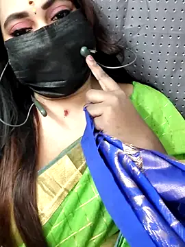 Snapshot of Cutie_nila26 chatting on 27, 10, 2025 Cutie nila26 online show from 27, 10, 2025