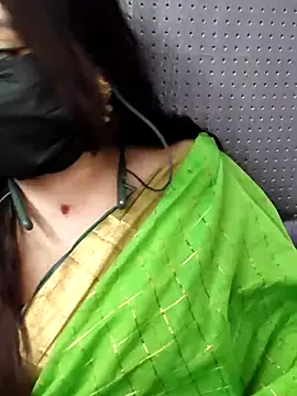 Snapshot of Cutie_nila26 chatting on 22, 11, 2025 Cutie nila26 online show from 22, 11, 2025