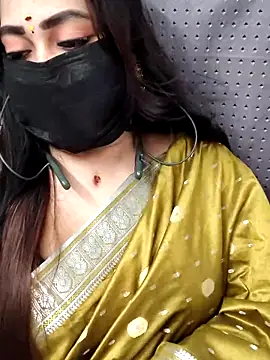 Snapshot of Cutie_nila26 chatting on 18, 11, 2025 Cutie nila26 online show from 18, 11, 2025