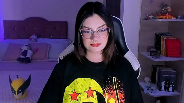 OphelianaRose33 online show from 11, 1, 2026