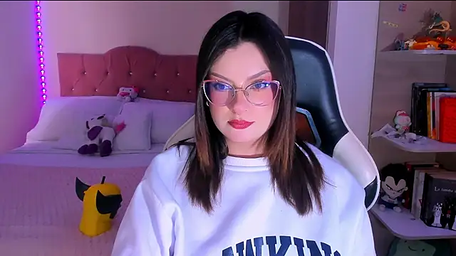 OphelianaRose33 online show from 17, 2, 2026