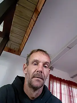 Snapshot of Hungwell1515 chatting on 14, 1, 2026 Hungwell1515 online show from 14, 1, 2026