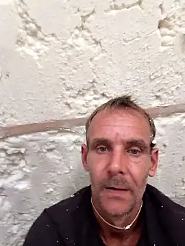 Snapshot of Hungwell1515 chatting on 8, 1, 2026 Hungwell1515 online show from 8, 1, 2026