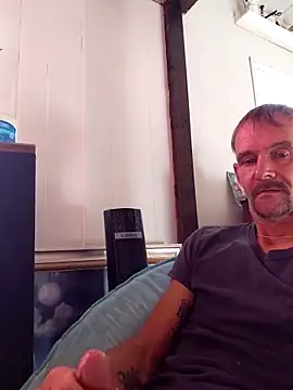 Snapshot of Hungwell1515 chatting on 16, 4, 2026 Hungwell1515 online show from 16, 4, 2026