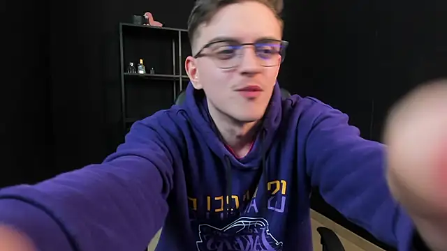 Snapshot of FelixStarkk chatting on 30, 4, 2026 FelixStarkk online show from 30, 4, 2026