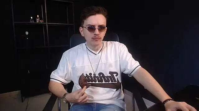 Snapshot of FelixStarkk chatting on 2, 6, 2026 FelixStarkk online show from 2, 6, 2026