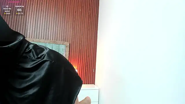 Samantha Claus online show from 6, 11, 2025