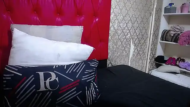 ItsMsBankss02 online show from 3, 11, 2025