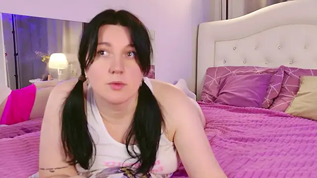 Snapshot of love_me__tonight_ chatting on 5, 11, 2025 love me tonight online show from 5, 11, 2025