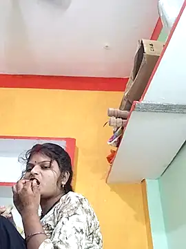 Hot mirchjii online show from 4, 11, 2025