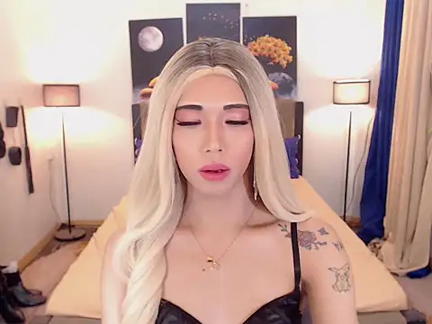 Snapshot of PreciousAmore chatting on 15, 11, 2025 PreciousAmore online show from 15, 11, 2025