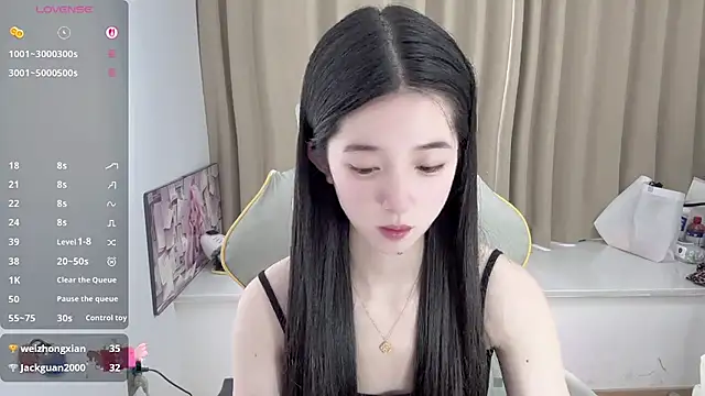 Snapshot of OiOi-666 chatting on 19, 5, 2026 OiOi-666 online show from 19, 5, 2026