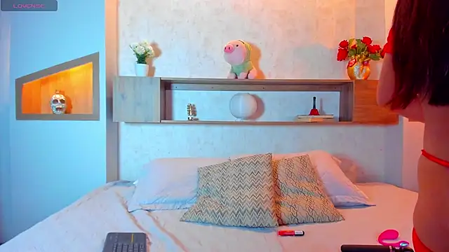 Emilly Beaumont online show from 13, 1, 2026