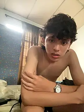 Ramiro378920 online show from 3, 12, 2025