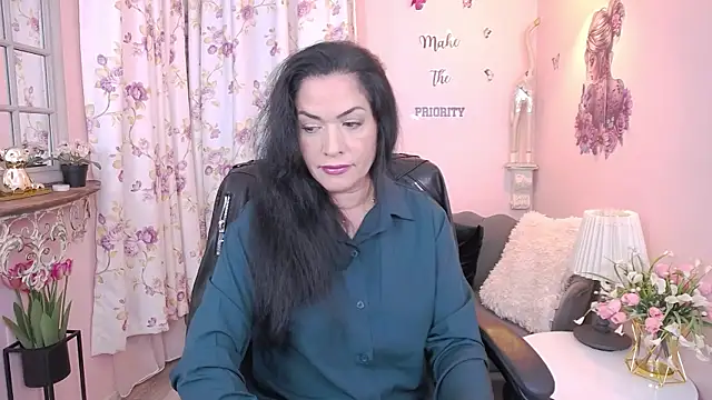 Snapshot of MyLovOne chatting on 30, 11, 2025 MyLovOne online show from 30, 11, 2025