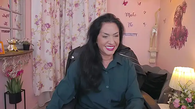 Snapshot of MyLovOne chatting on 25, 10, 2025 MyLovOne online show from 25, 10, 2025